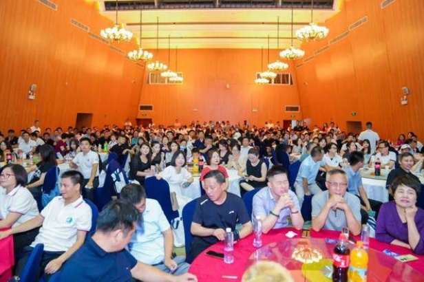 桐城人在上海联谊会十八周年庆典